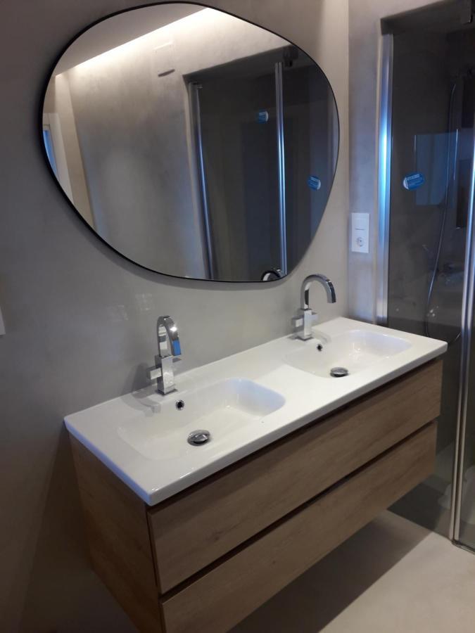 סאלו Jacuzzi & Sauna Apartment ! מראה חיצוני תמונה