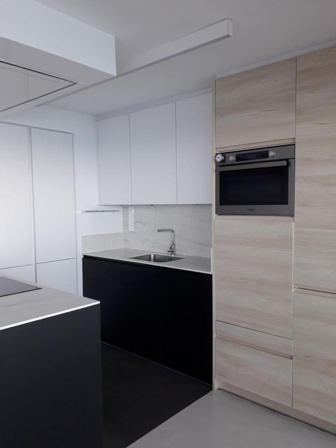 סאלו Jacuzzi & Sauna Apartment ! מראה חיצוני תמונה