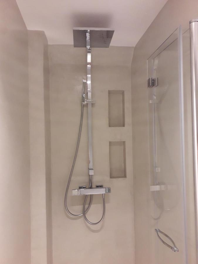 סאלו Jacuzzi & Sauna Apartment ! מראה חיצוני תמונה
